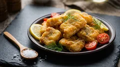 外はカリッと、中はジューシー：美味しい魚のフライパン焼きのコツ